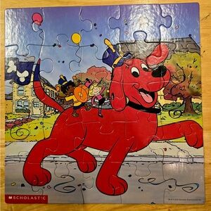 Clifford the Big Red Dog Emily Elizabeths Parade Puzzle 25pcs Scholastic RoseArt